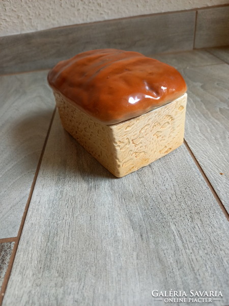 Old sumptuous English Beswick French toast holding porcelain box (14.5x8.5x10 cm)