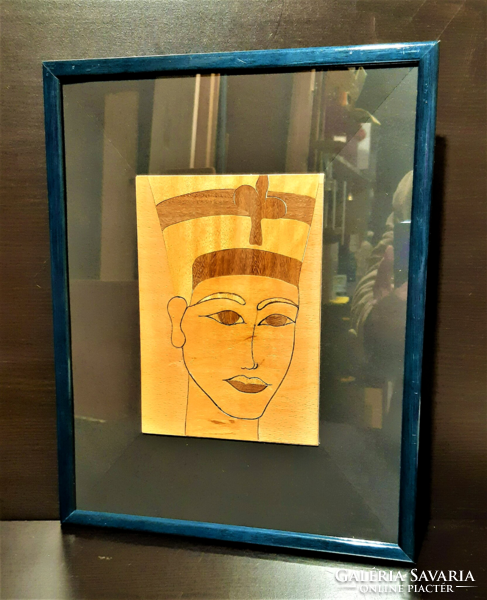 Egyptian celebrity Nefertiti (made with wood inlay)