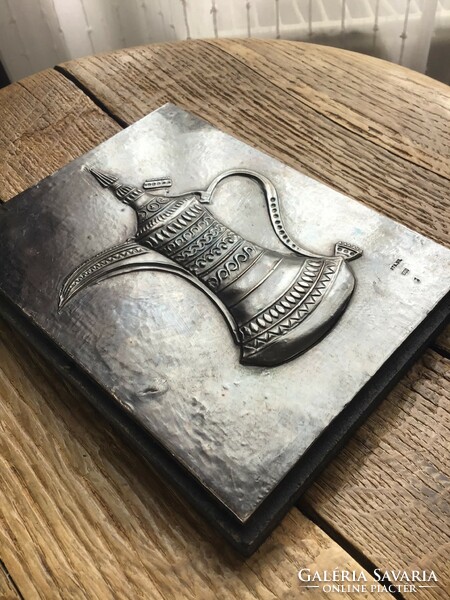 Régi kézműves keleti ezüst borítású fali fa kép, jelzett