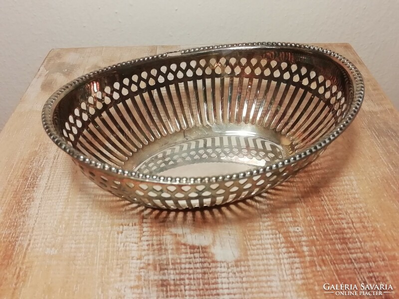 Keltum oval-shaped silver-plated basket, bowl