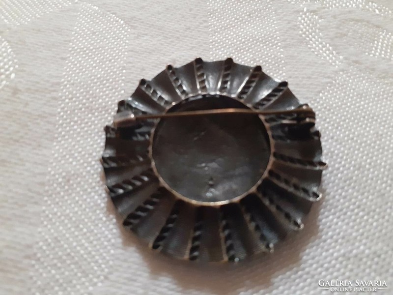 Silver colored craftsman brooch (pin) 1.