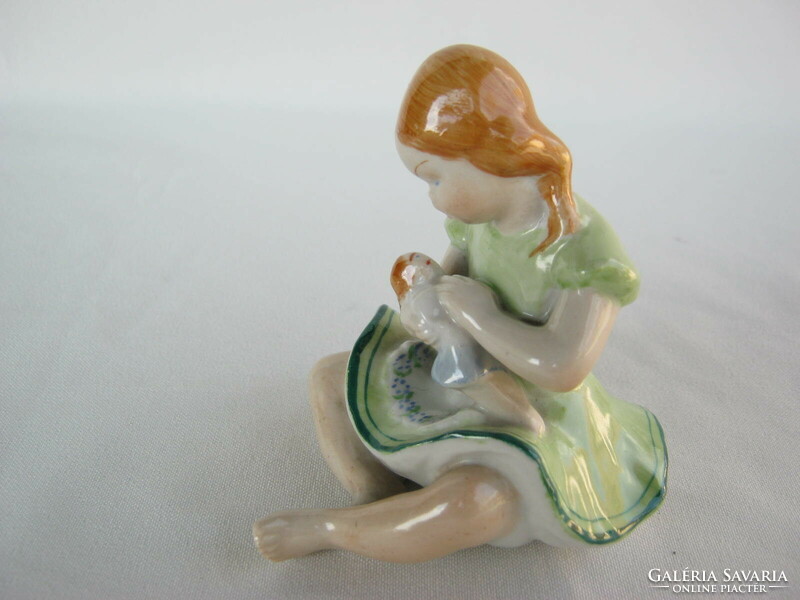 Retro ... Kőbányai porcelán figura nipp babázó kislány