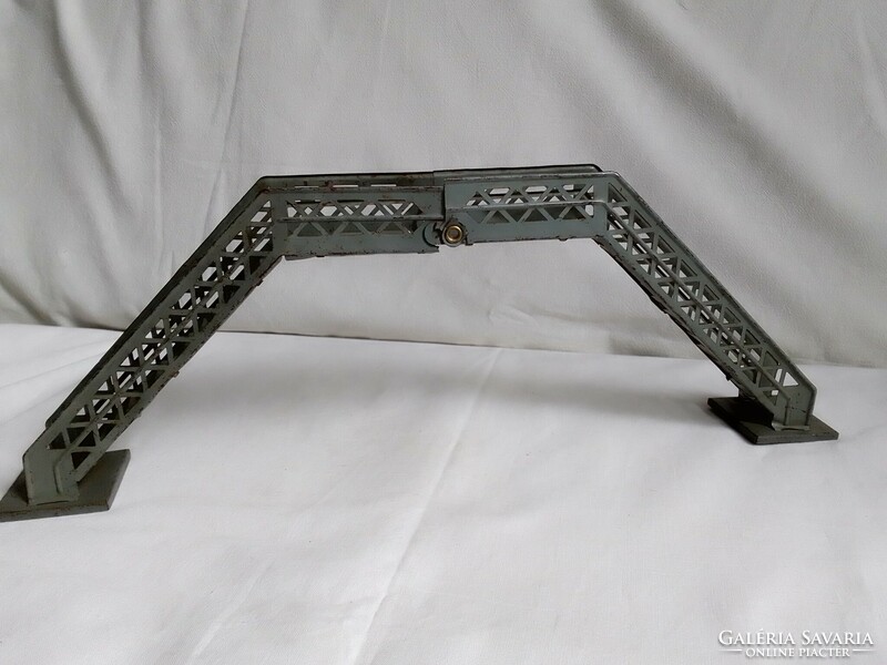 Antique old pedestrian railway overpass for train 0 model railway field table additional board game