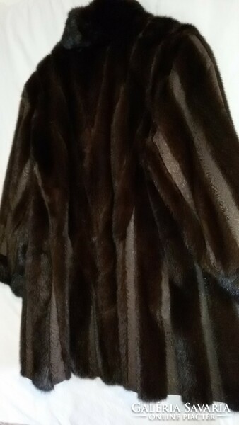 Premium quality, handmade, mahogany colored mink fur