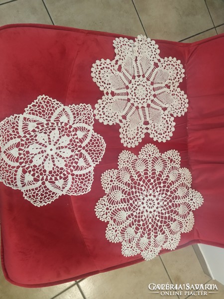 Hand-crocheted lace tablecloth made of thin yarn, 4 pieces for sale!