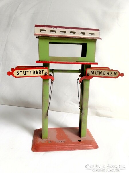 Antique old Bing railway station road direction indicator stand board No. 0 railway train model field table 1925-34