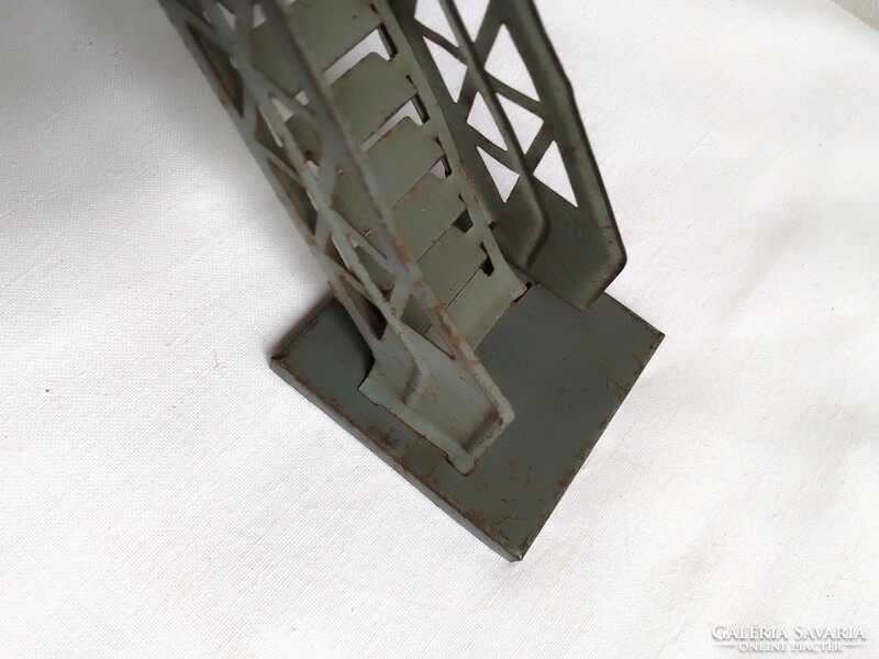 Antique old pedestrian railway overpass for train 0 model railway field table additional board game