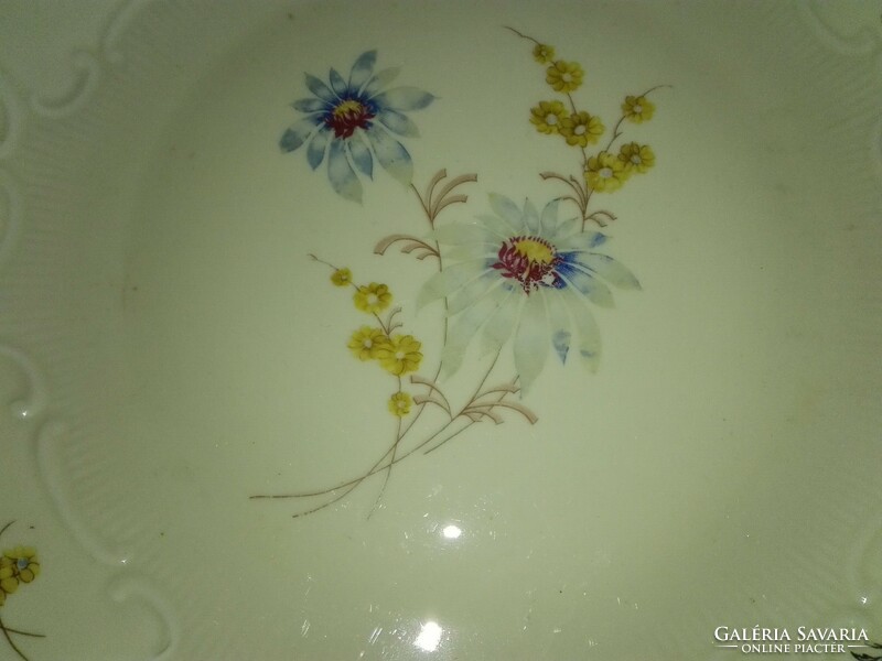 Large china offering, center table..... Brand new.