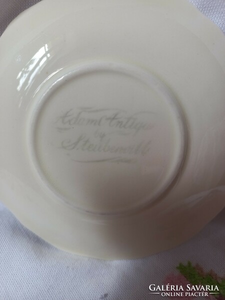 Beautiful earthenware cup set