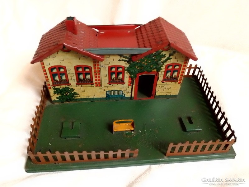 Antique old bing? Building, house, garden, model 0 railway train, field table, additional board game