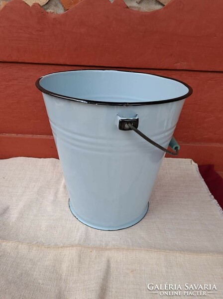 Beautiful blue enameled enamel bucket pail heirloom antique nostalgia