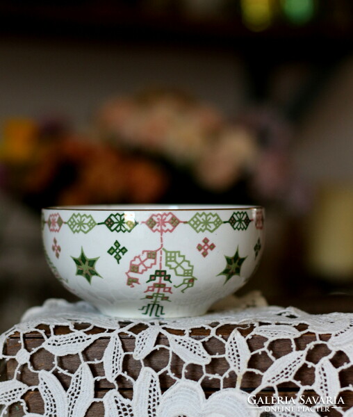 Art deco French faience tea cup, flawless, Sarreguemines (?)