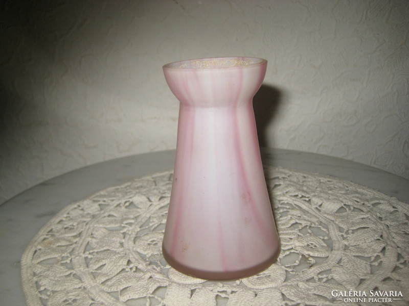 Antique, small vase of pink veined beautiful sand-colored glass, 5.5 x 8.5 cm