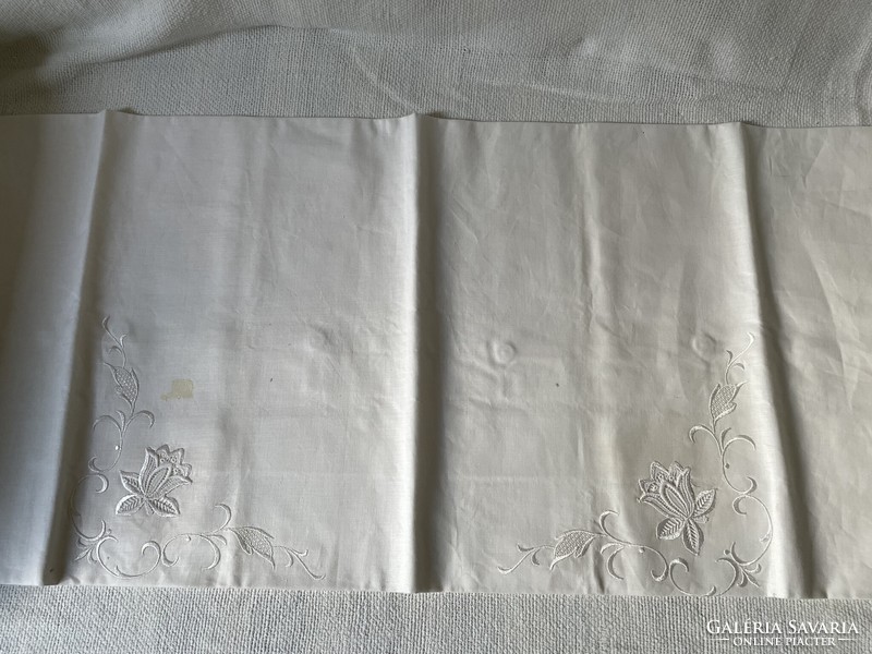 High quality embroidered white linen cushion cover, in new condition