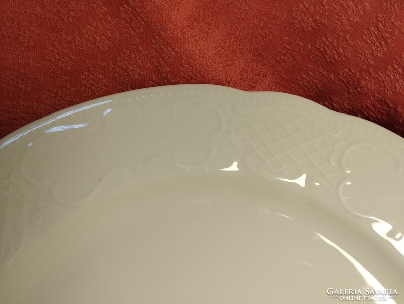 Gyönyörű fehér porcelán asztalközép, kínáló tál