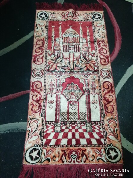 Old prayer rug 1