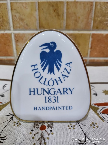 For the raven company in Hollóháza