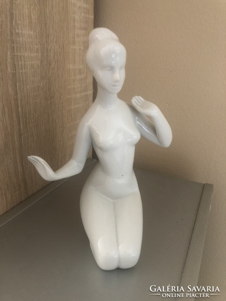 Royal dux female nude porcelain statue very rare.