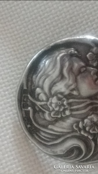 Antique silver Art Nouveau period button decorated with a female portrait, hallmarked, master-marked