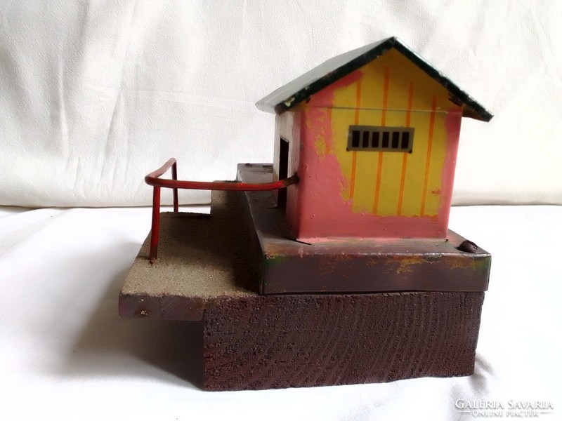 Old Kibri? 0 railway station building with waiting stairs model train board game field table accessory