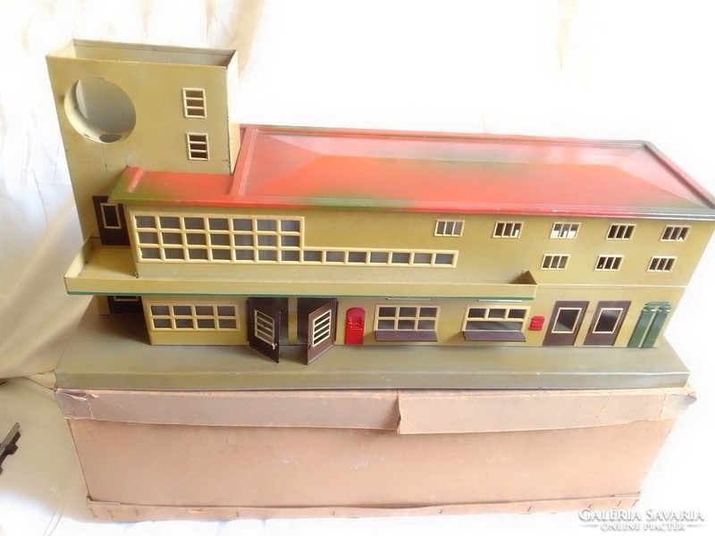 Antique old märklin friedrichshafen train station building station 0 train model record game