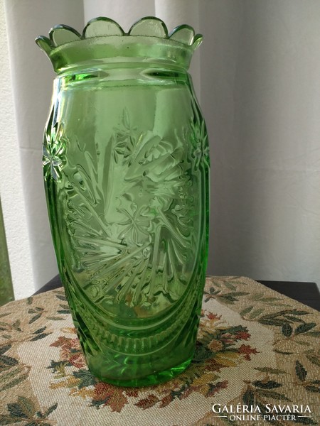 Art deco green glass vase