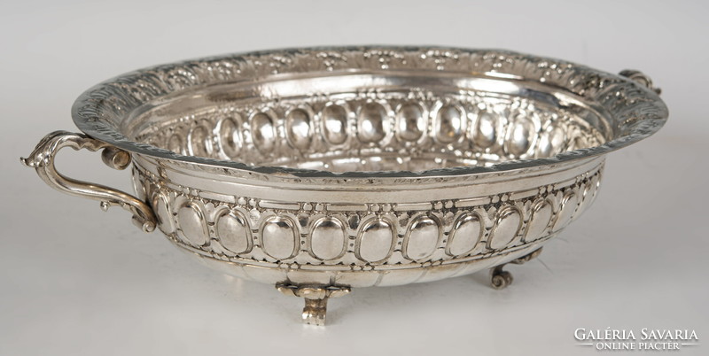 Bowl with silver handles - richly decorated