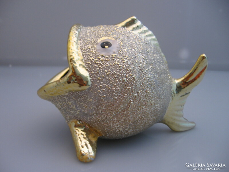 Open-mouthed Japanese ceramic goldfish feng shui lucky fish