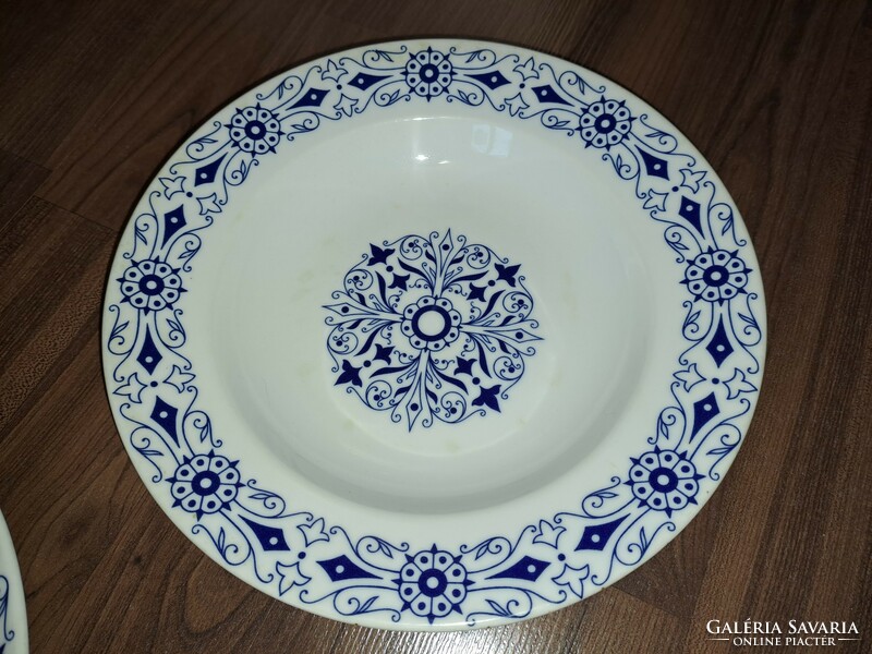 Decorative plates 23 cm