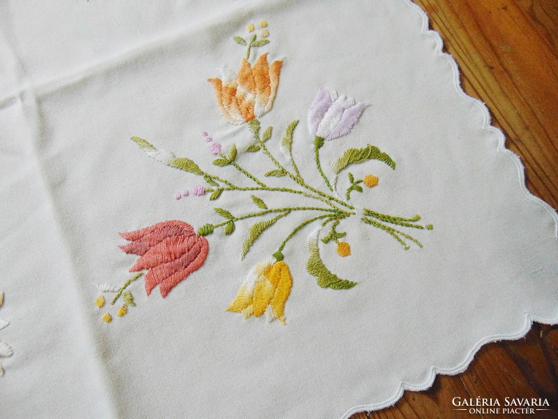 Embroidered tablecloth needlework 42 x 45 cm.