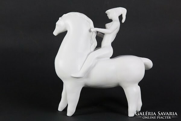 Amazon on horseback. Hollóházi porcelain factory. - 50240