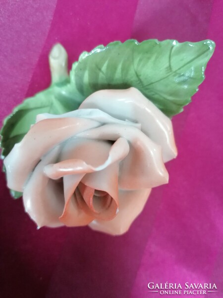 Sérült Herendi porcelán rózsa