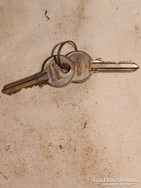 Elzett "Sopron" kulcsok