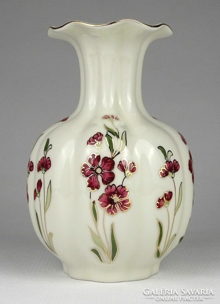1M789 Vajszínű Zsolnay porcelán gerezdes váza virágváza 15 cm