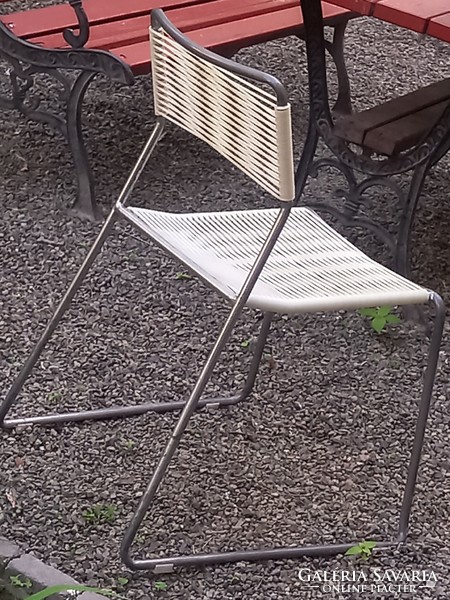 Balcony/garden chair with wire seat/Bauhaus style chair