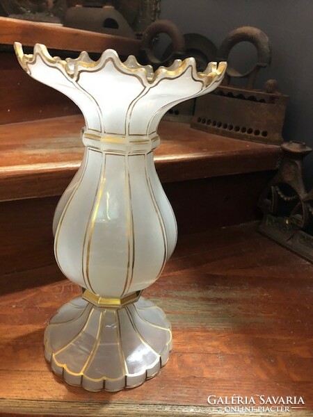Art deco glass vase, 36 cm high flawless piece.