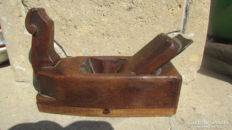 Antique marked planer