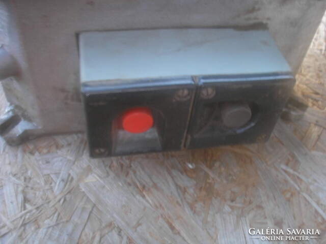 Retro old viv type Hungarian working control motorized tram A1 aluminum cabinet with thermal release