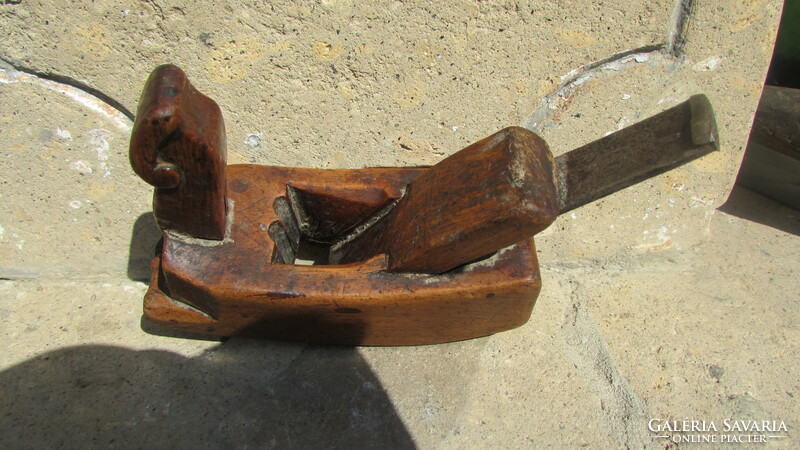 Antique ram head planer