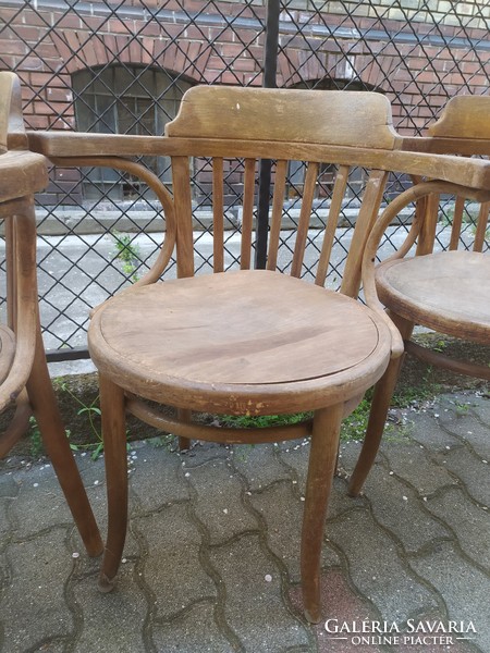 Bécsi előcsiszolt thonet karfás székek