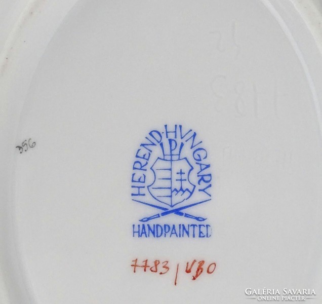 1M793 Herend porcelain ashtray with Victoria pattern