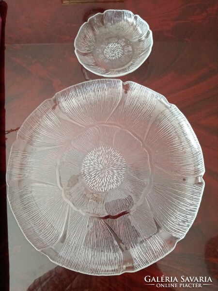 1 Arcoroc France French glass serving bowl (for cake) + 1 Arcoroc bowl for Mother's Day!