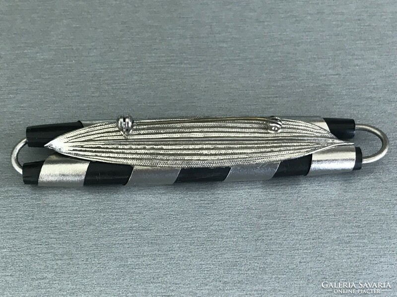 Art deco brooch made of black vinyl and silver-plated metal, 10.5 x 2 cm