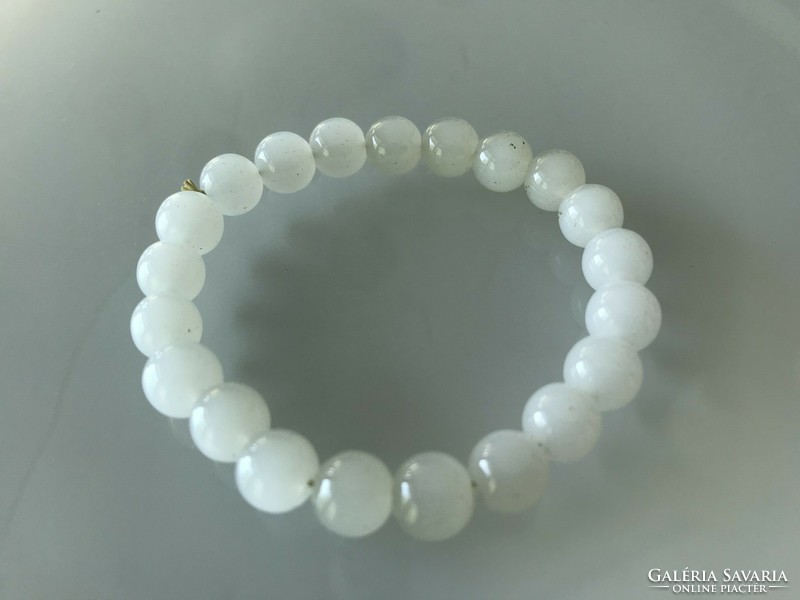 Milk quartz bracelet, 6.5 cm diameter