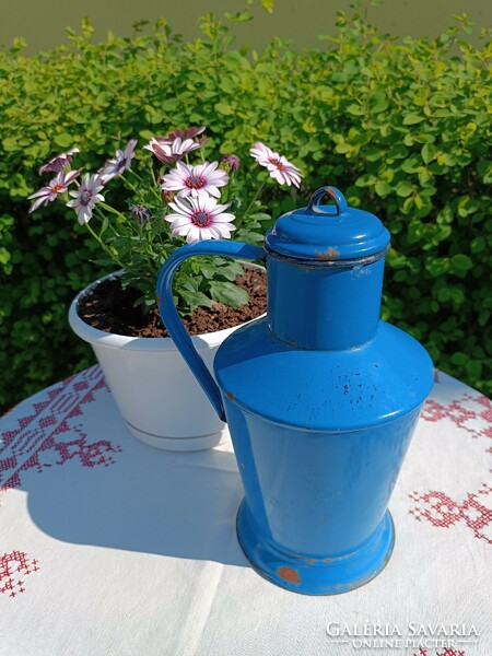 Enameled water jug