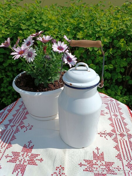 Bonyhádi enamelled 2 liter milk jug