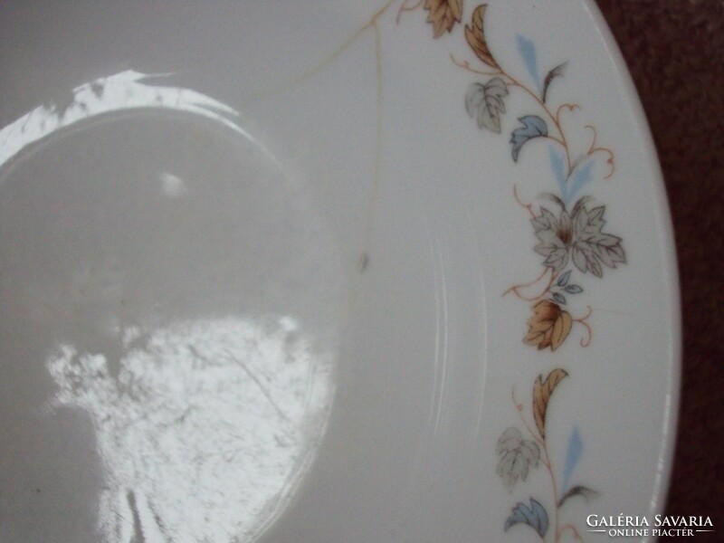 Retro old porcelain deep plate flower pattern Chinese porcelain