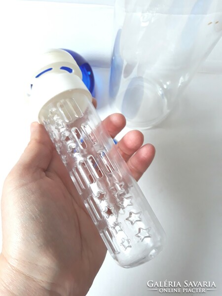 BPA-free plastic bottle (7.5 dl) with two types of inserts