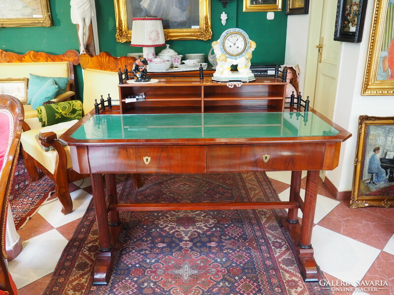 Biedermeier desk with superstructure