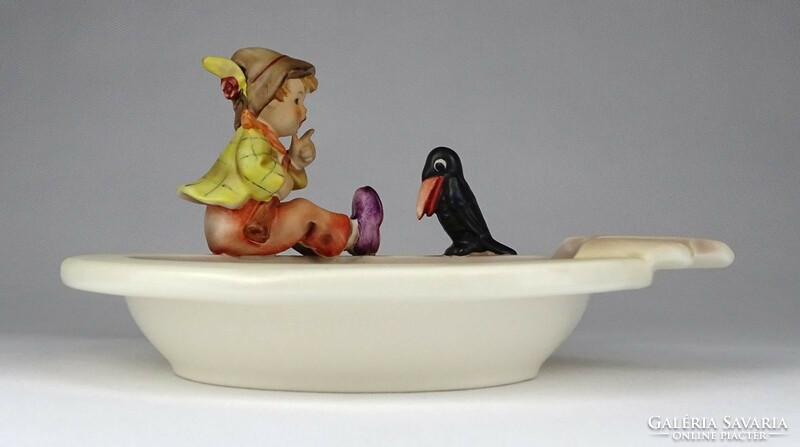 1L777 old hummel porcelain ashtray with a boy and a raven on the side